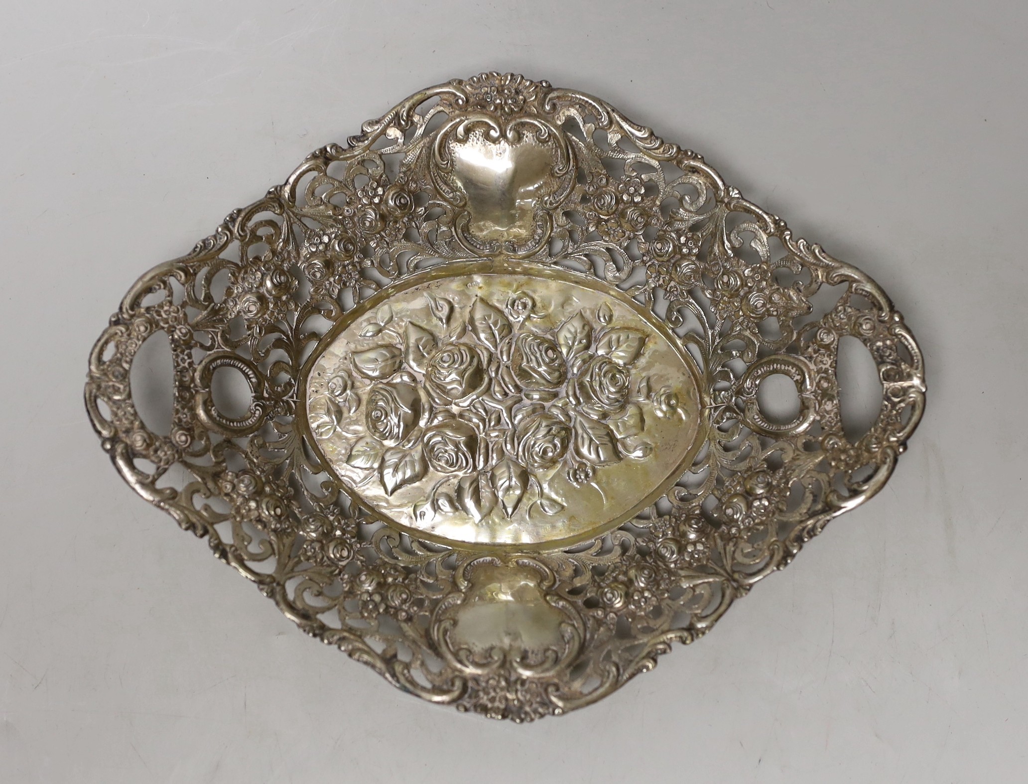 A continental pierced 800 standard white metal oval dish, 22.5cm, 6.1oz.